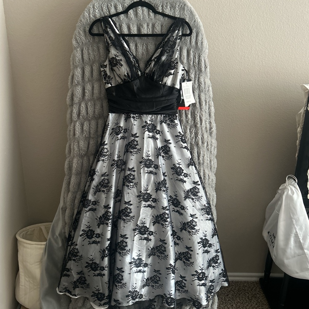NWT Black and White Floral Dress